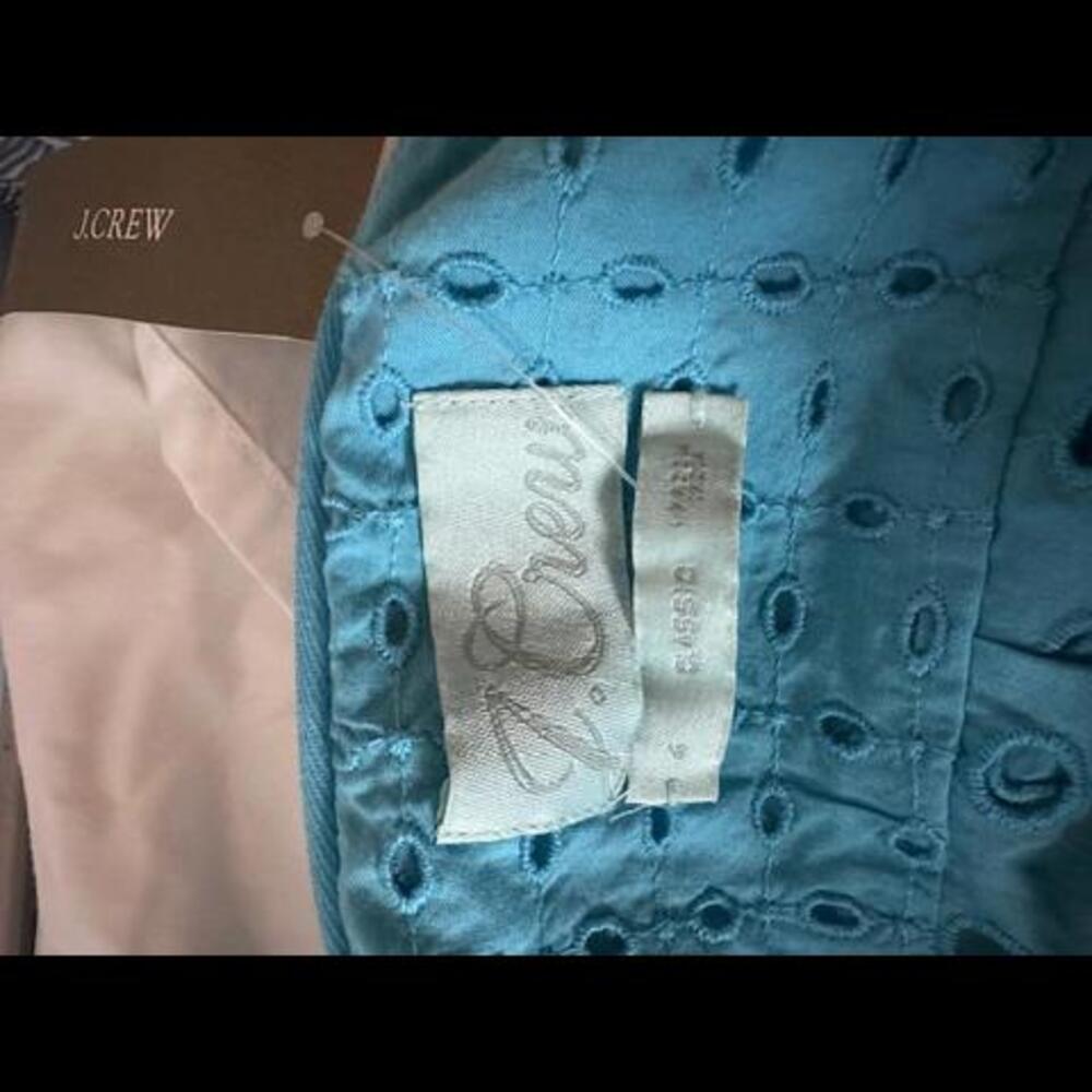 NWT Island Blue Classic J. Crew Eyelet Button Up, Size 4 - Picture 6 of 6